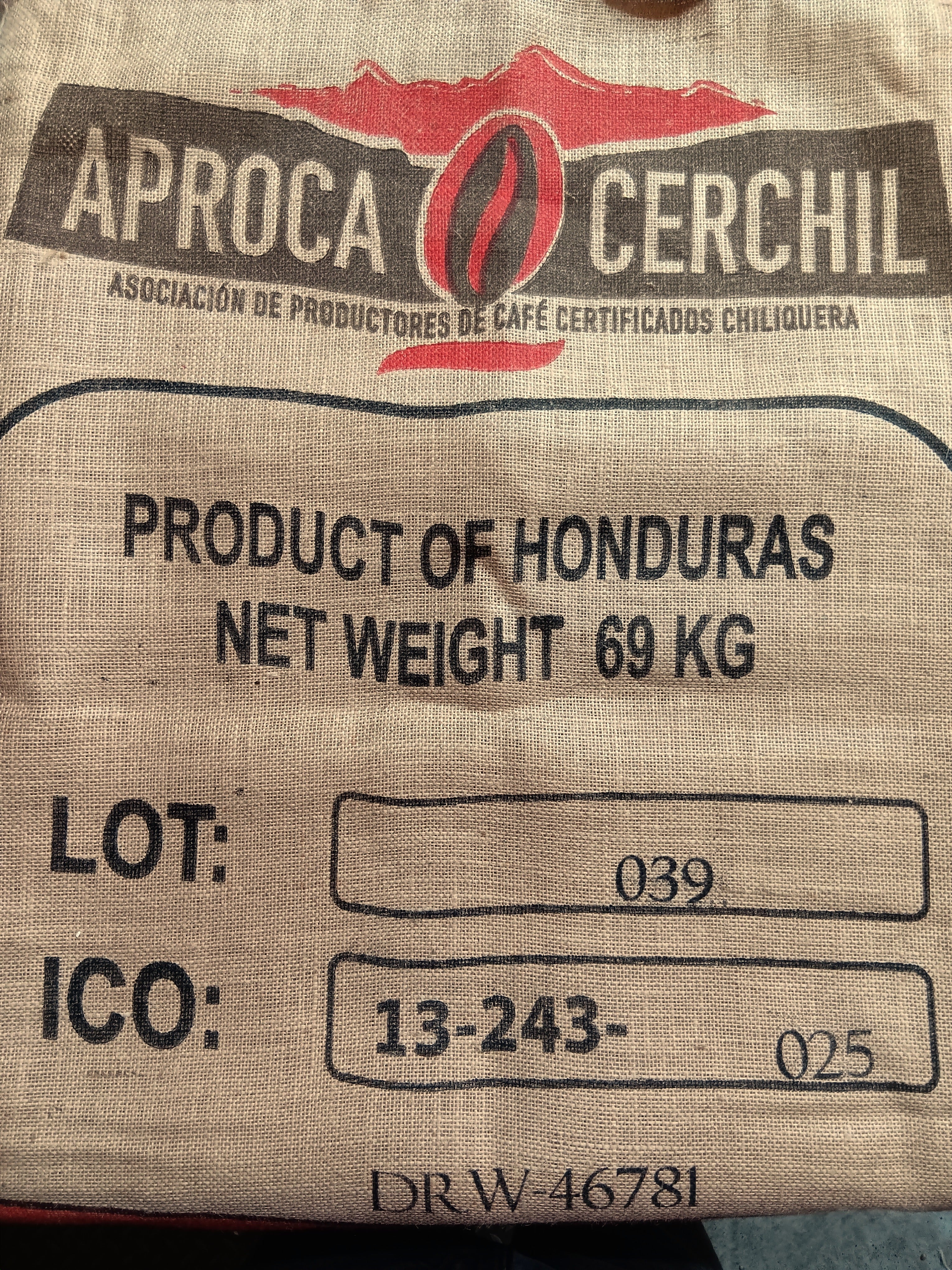 Honduras Aprocacerchil SHG Micro-lot 121 Whole Coffee Beans Justifiably Very Popular