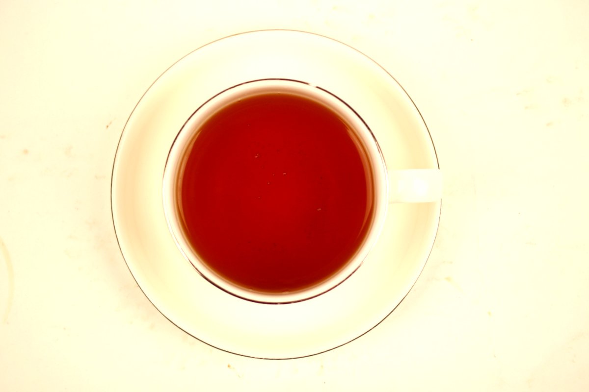 Banana Flavoured Loose Leaf Black Tea Gently Stirred
