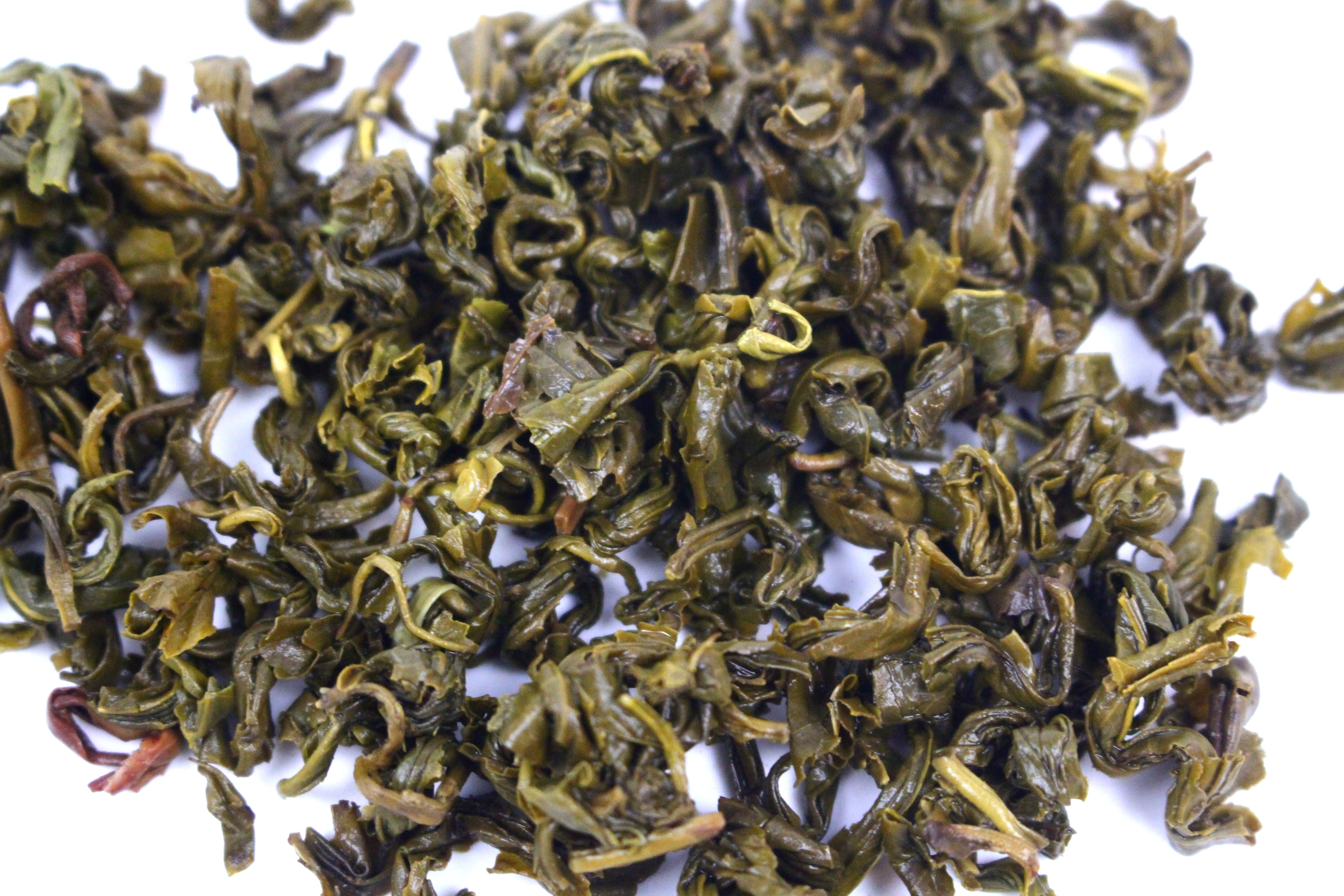Chinese Gunpowder Organic Hand Rolled Loose Leaf Green Tea Gently Stirred