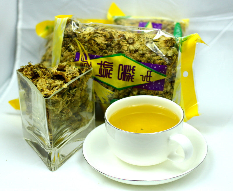 Chrysanthemum Flower Tea - Chinese Traditional Health Drink - Great For Colds And Flu - Gently Stirred