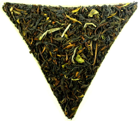 Darjeeling Himalaya Blend Second Flush Loose Leaf Quality Black Tea Gently Stirred