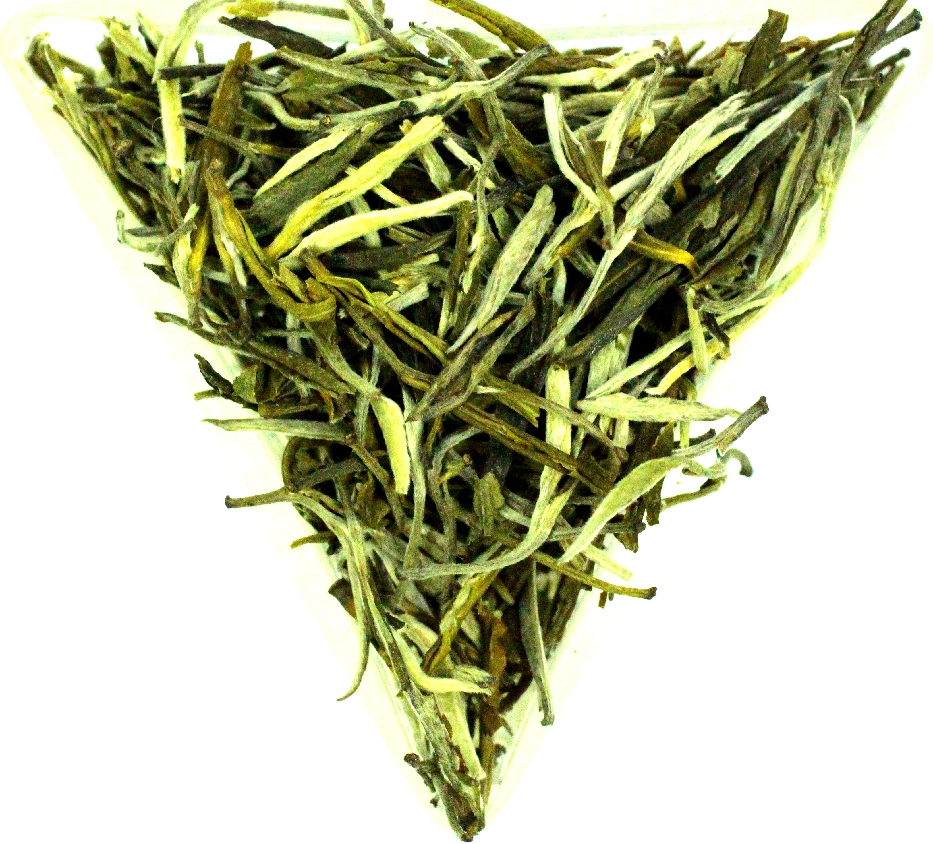 Huang Ya Yellow Tips Yellow Tea Loose Leaf Imperial Tribute Gently Stirred