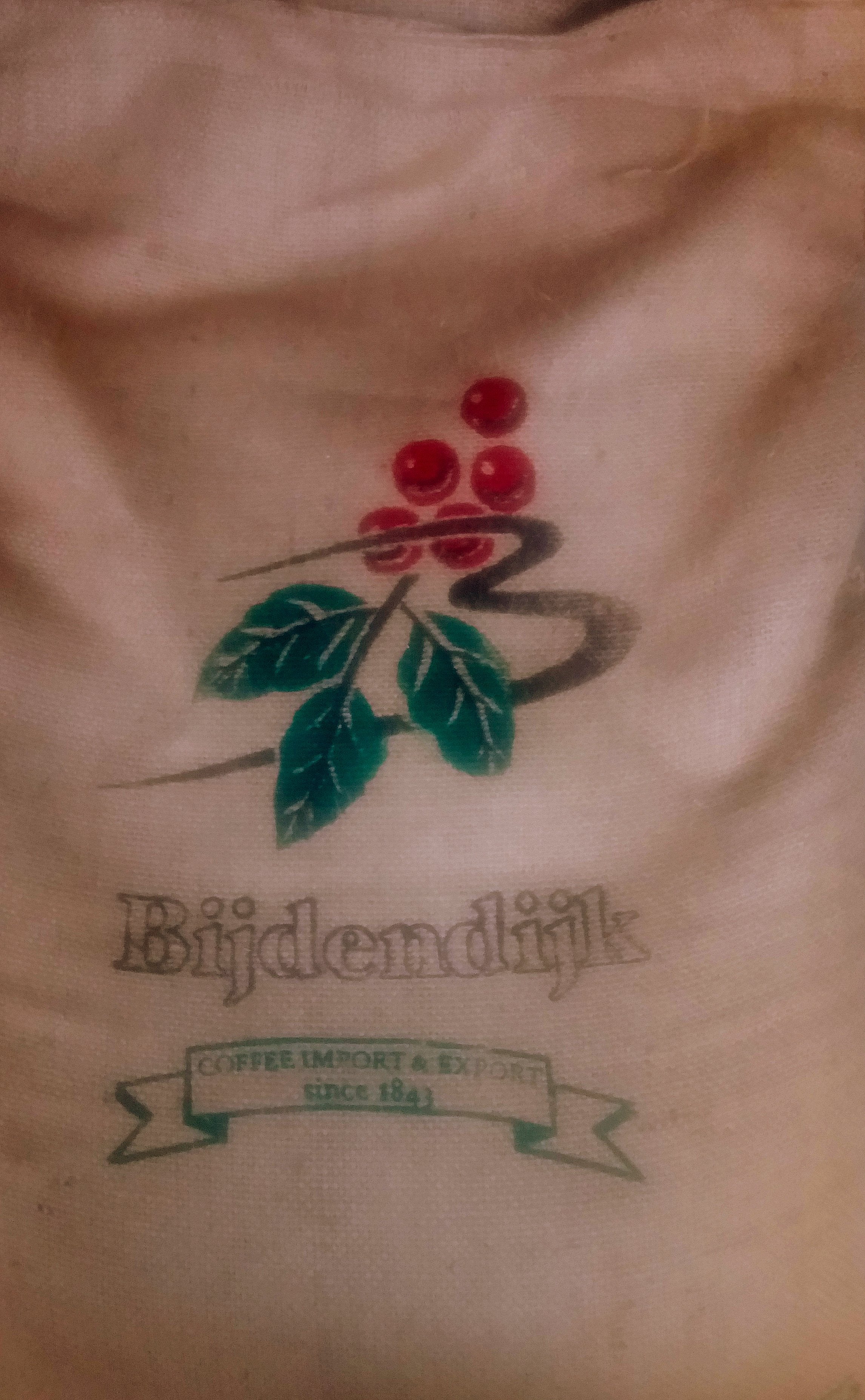 Indian Monsooned Malabar AA Grade Dutch Market Whole Coffee Beans Gently Stirred