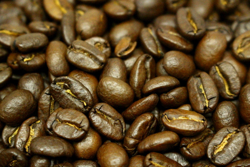 Papua New Guinea Elimbari Estate A Grade Whole Coffee Beans Excellent Medium Roast Coffee - Gently Stirred