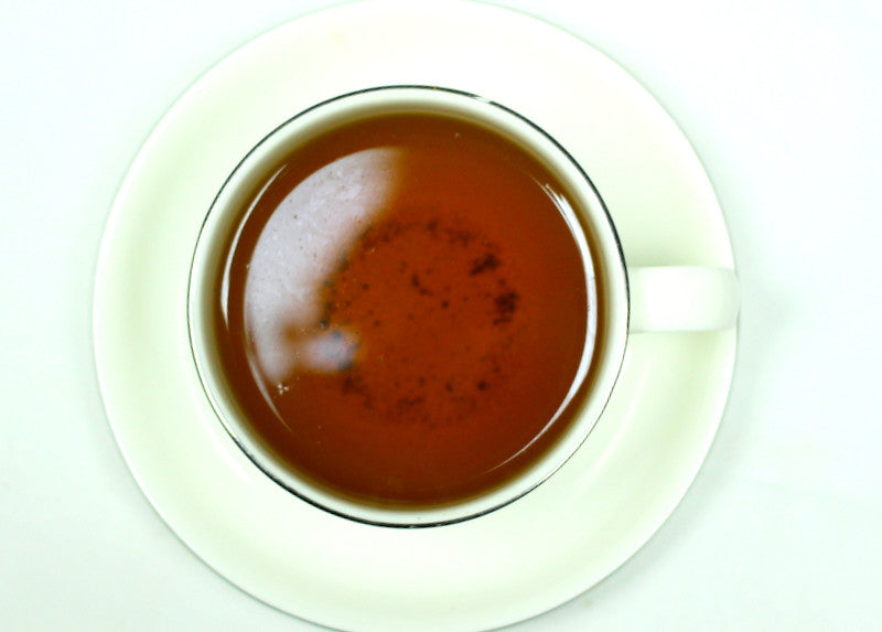 Raspberry Leaf Tea - Reduce Water Retention And High Blood Pressure - A Pleasant Summer Drink - Gently Stirred