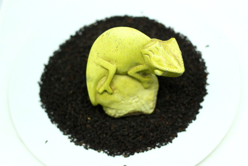 Rwanda Rukeri Plantation Pekoe Black Tea Gently Stirred