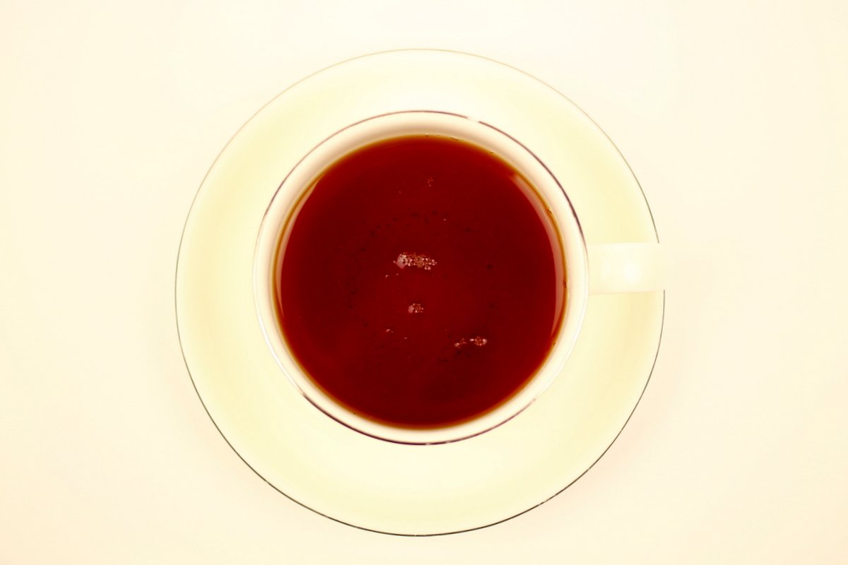 Sumatra Bah Butong Broken Orange Pekoe Grade 1 Loose Leaf Tea Gently Stirred