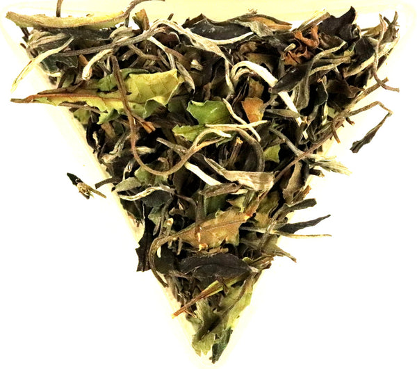 Vietnam Tam Duong Organic Pai Mu Tan White Loose Leaf Tea Gently Stirred