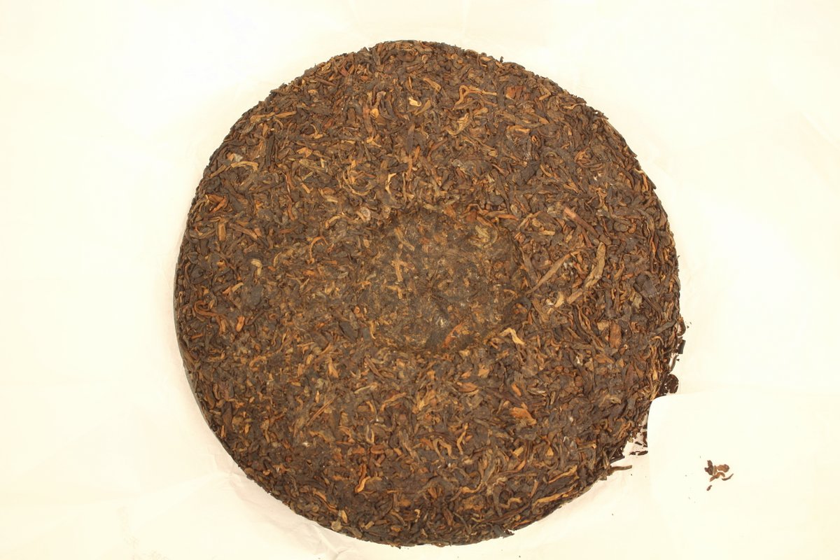 Yunnan Pu-Erh Cake Shou 2015 Jing Mai Mountain Tea Gently Stirred